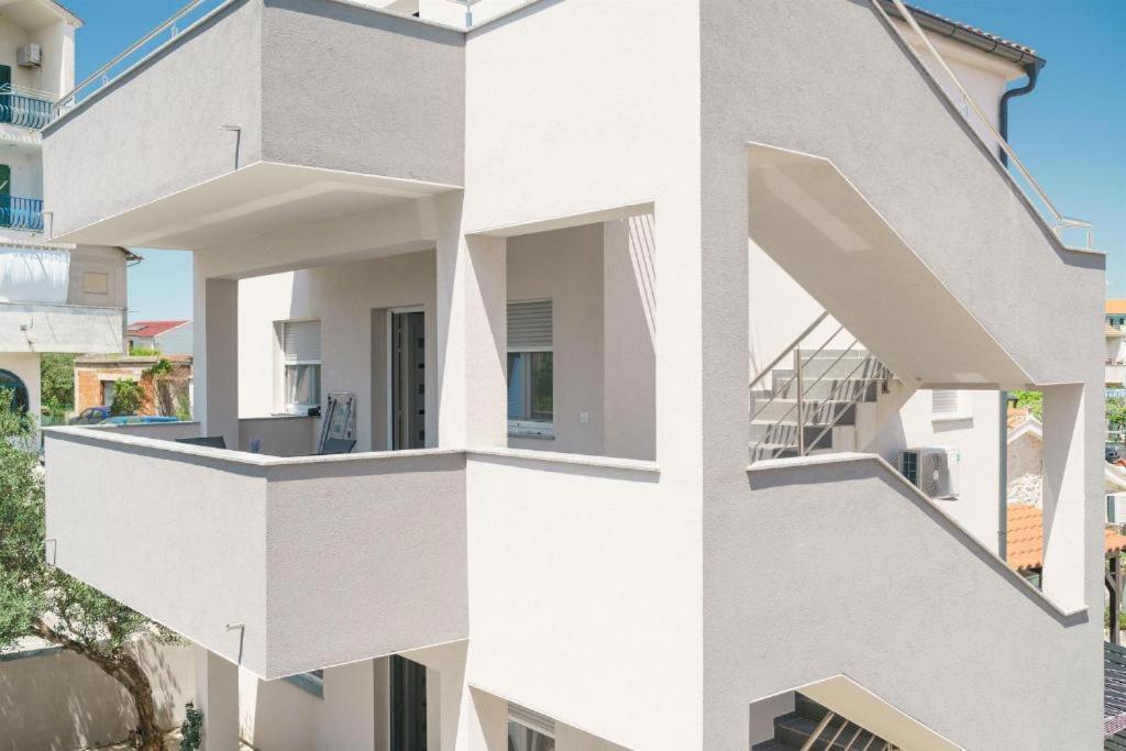 Apartments Dobrenic Vodice Extérieur photo