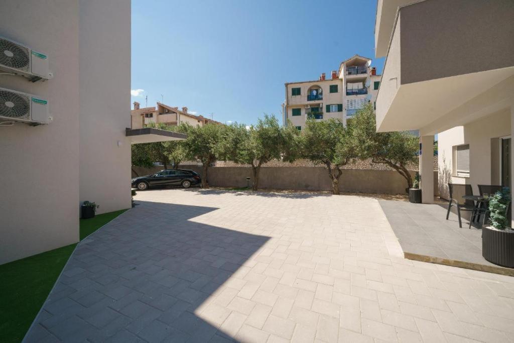 Apartments Dobrenic Vodice Extérieur photo