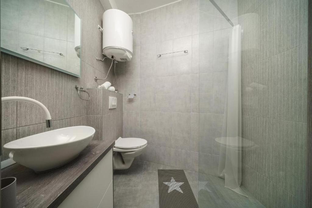 Apartments Dobrenic Vodice Extérieur photo