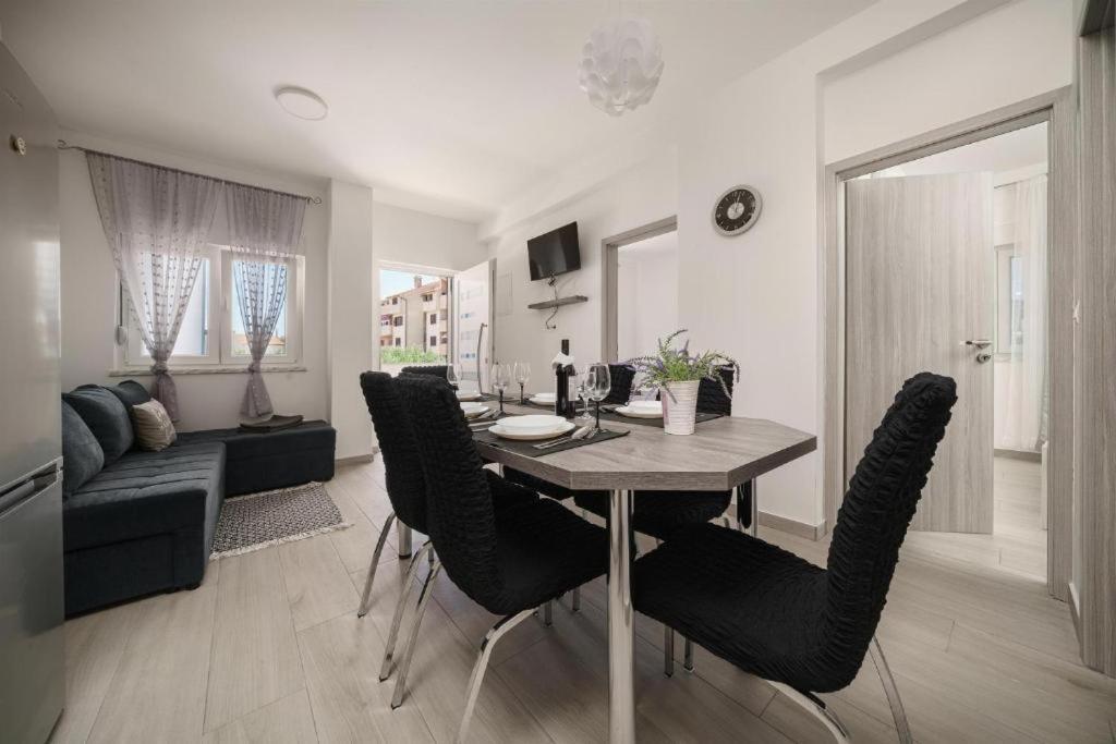 Apartments Dobrenic Vodice Extérieur photo