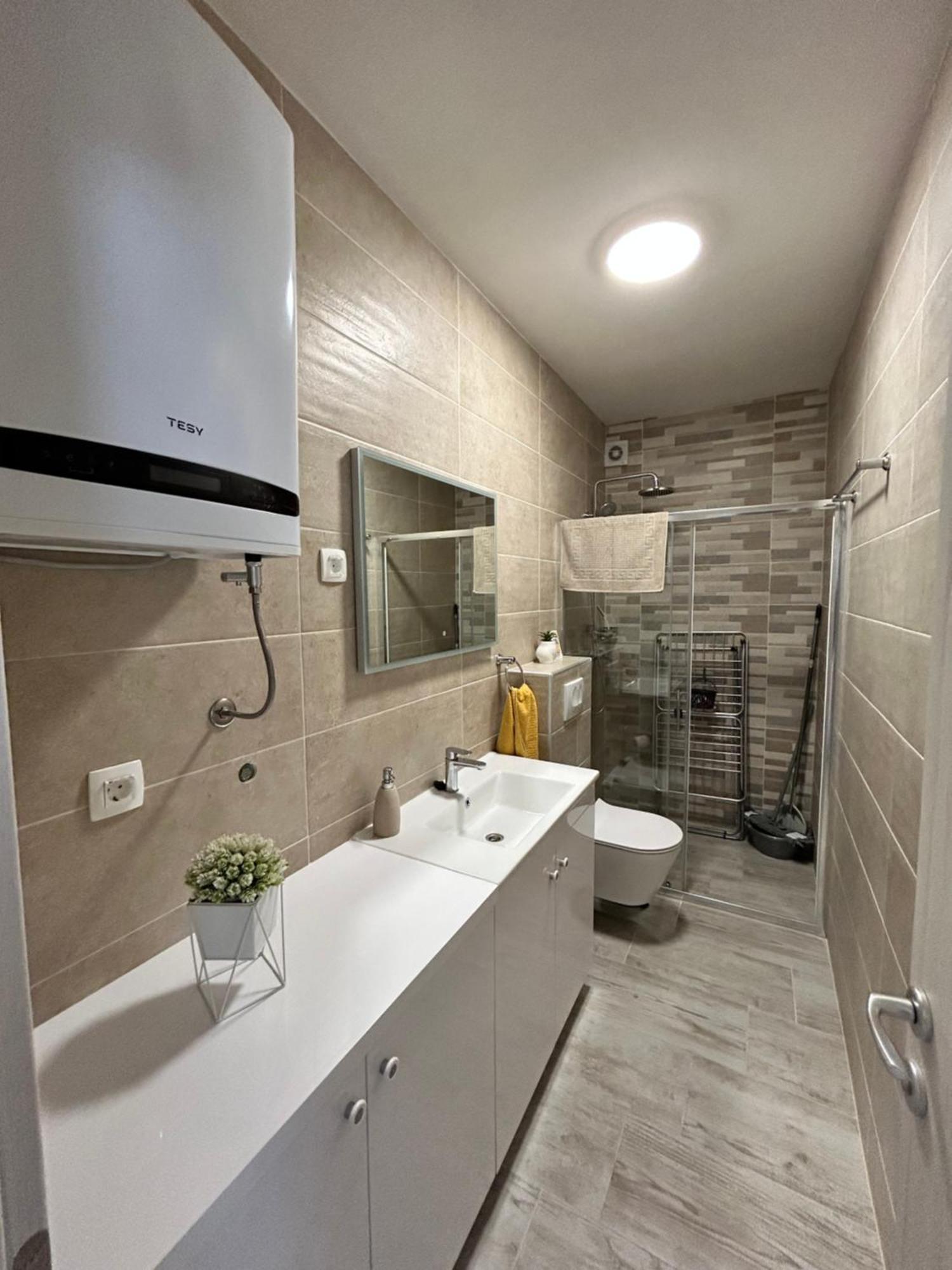 Apartments Dobrenic Vodice Extérieur photo