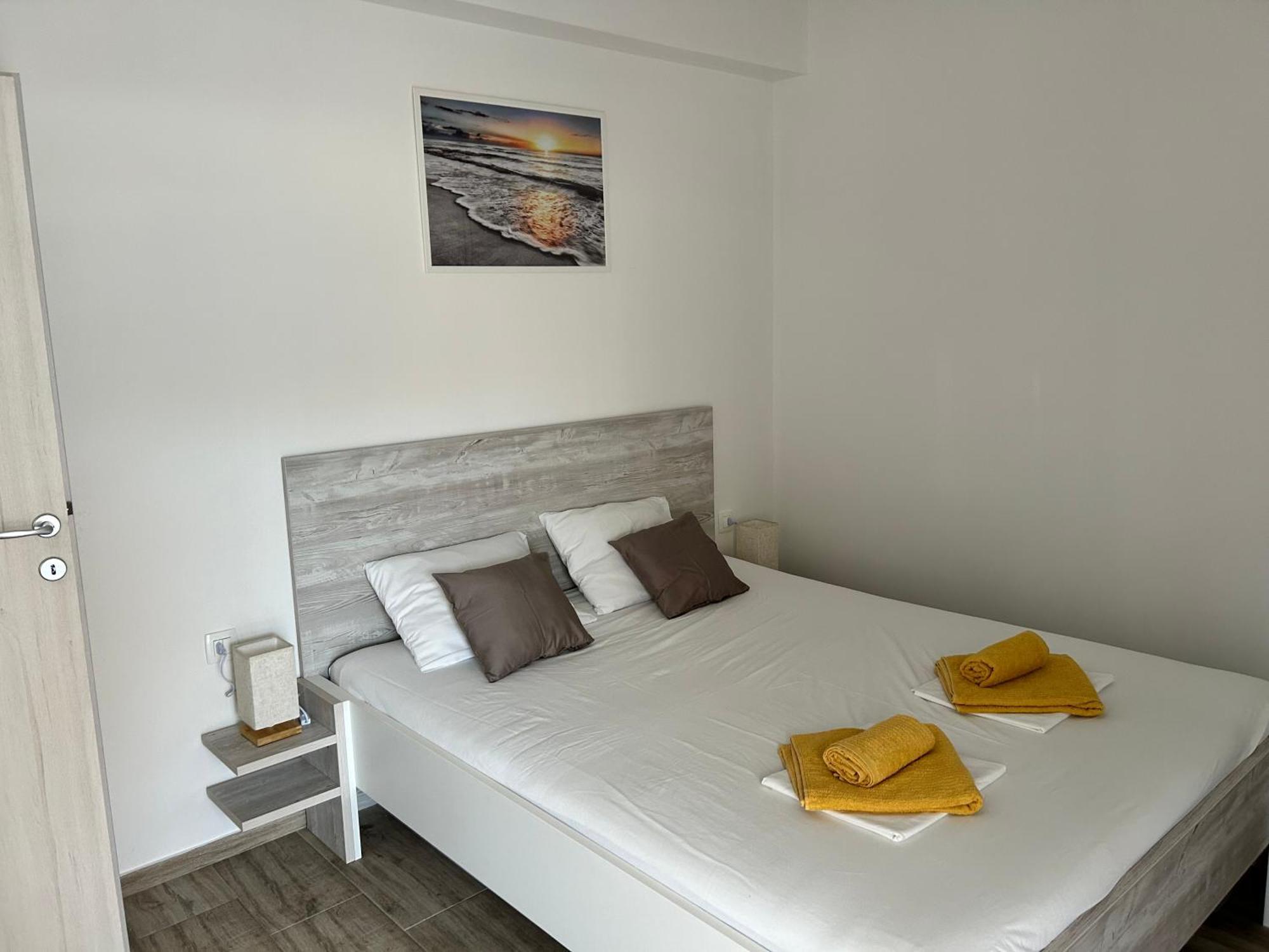 Apartments Dobrenic Vodice Extérieur photo